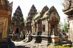 Banteay Srei & Grand Temple Cycling Tour and country side